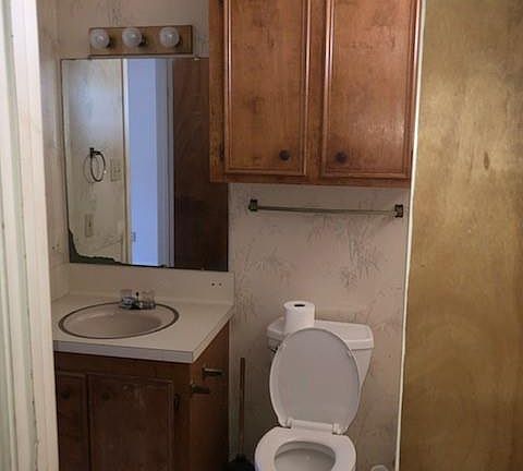 3rd image of 3734 Brookhill Dr