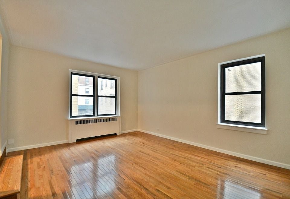 2nd image of 185 E 162nd St APT 2C