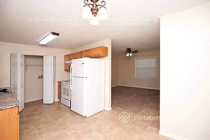 1240 W 3rd St — Photo 5