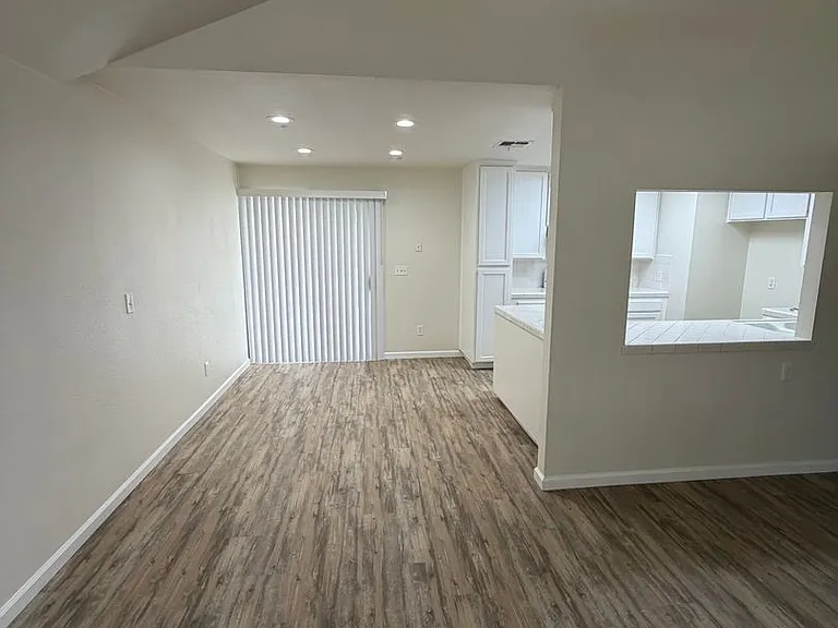 5111 W Fremont Ave — Photo 3