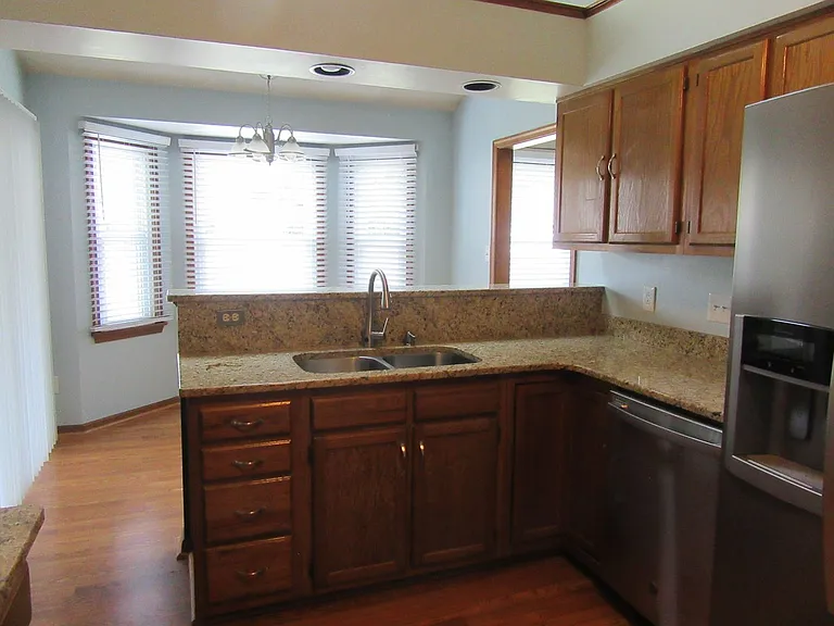 2400 Broadnax Cir — Photo 10