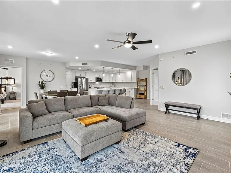 172 Indies Dr E #101 — Photo 3
