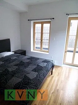 Rented by KVNY Soho | media 82