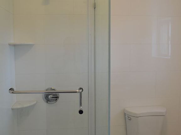 5th image of 26 Vincent St #2