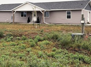 5476 Mathew Ave, Williston, ND 58801