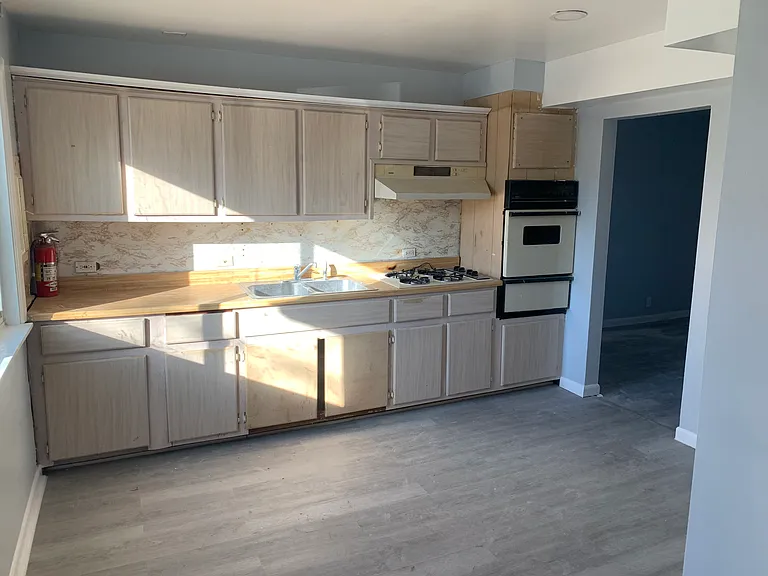 32863 Mecosta St — Photo 3