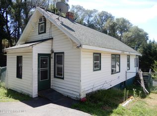 1 Sun Valley Rd, Troy, NY 12182