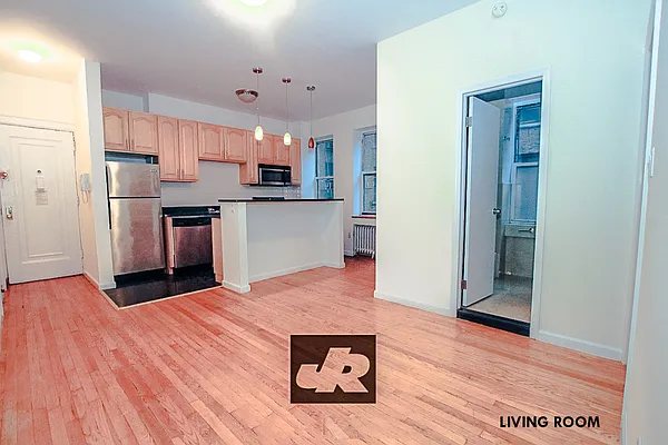 Rented by Jonis Realty | media 22