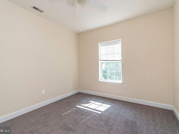 5th image of 1833 N 18th St #B