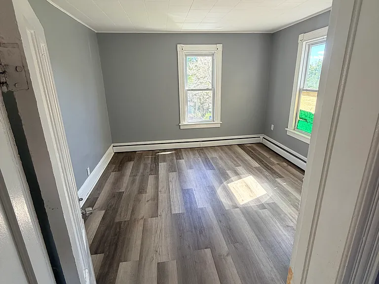 103 Smalley St #2 — Photo 16