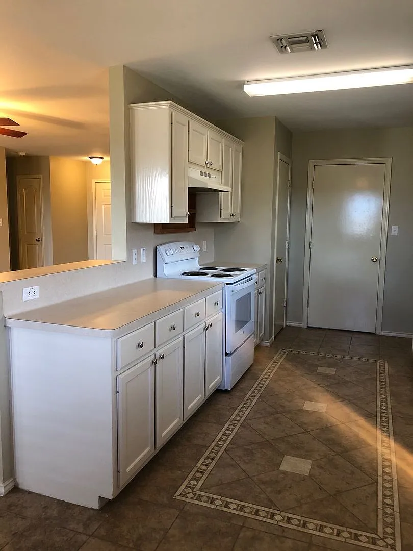 317 Clydesdale Lane — Photo 4