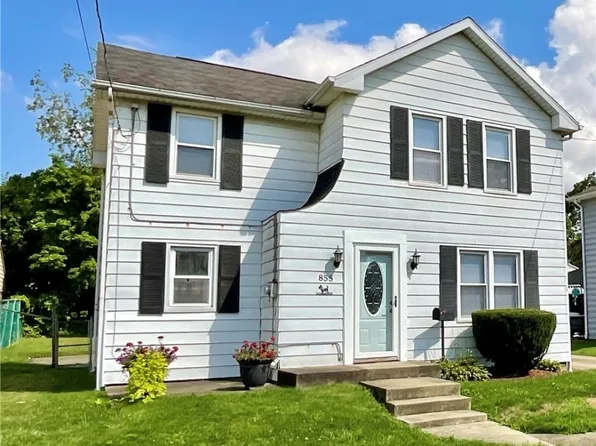 855 Packard Dr, Akron, OH 44320