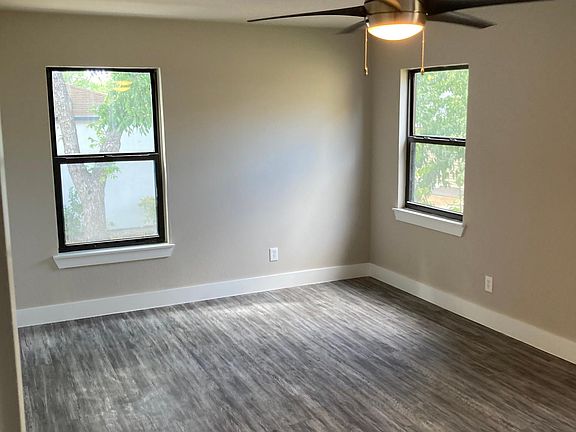 5th image of 703 Hoke Smith Dr