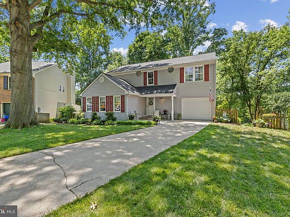 2nd image of 281 Kings College Ct
