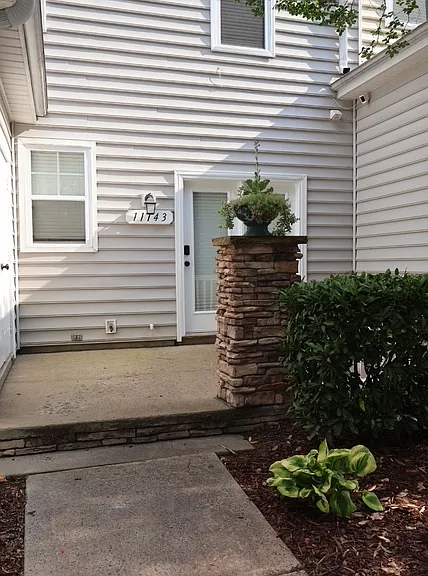 11143 Dundarrach Ln — Photo 11