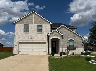 1511 Streamside Dr, Waxahachie, TX 75165