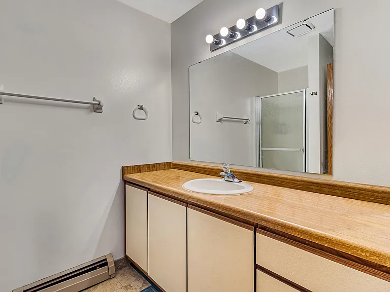 2030 Allen Blvd #3 — Photo 10