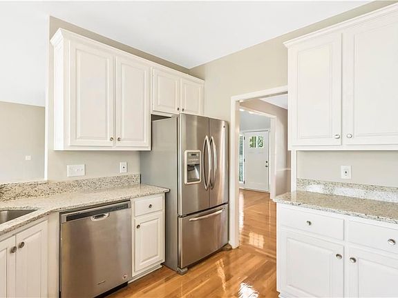 4th image of 1647 Blue Heron Ct