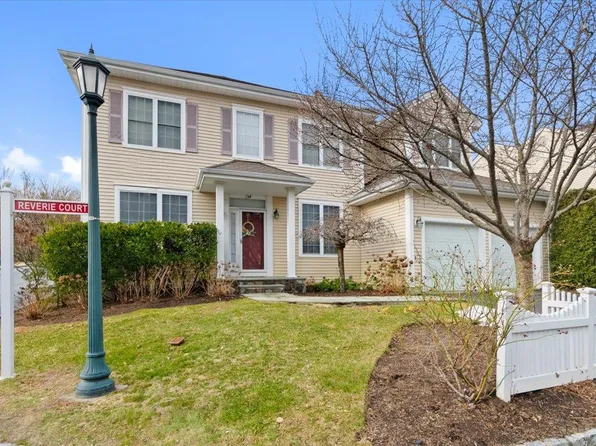 134 Reverie Court, White Plains, NY 10603