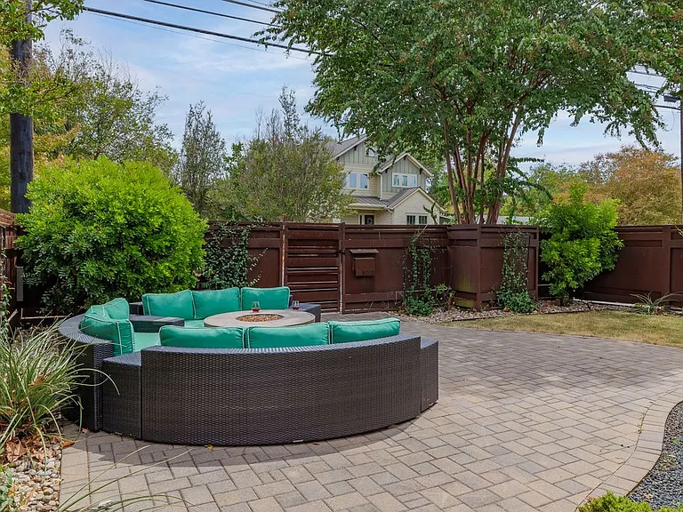 5206 Woodrow Ave — Photo 4