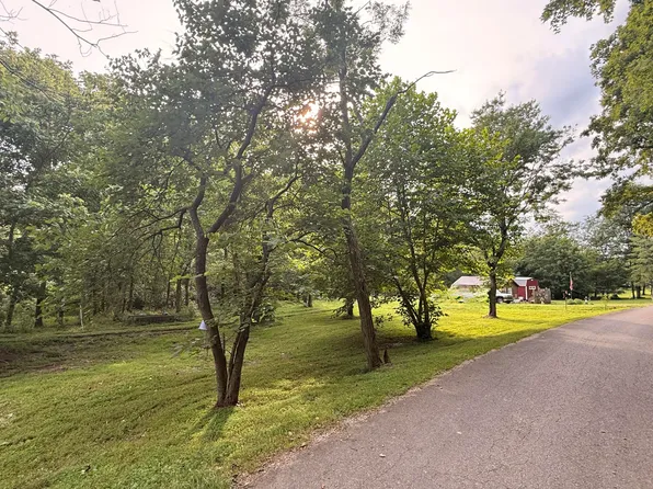 1005 Trusty Rd, Hustonville, KY 40437