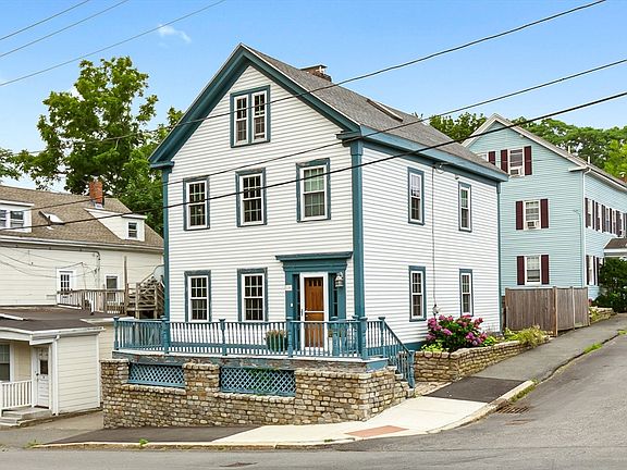 2nd image of 28 Grove St