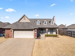 2204 E Princeton St, Broken Arrow, OK 74012