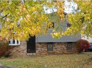 3573 Chantilly St, Columbus, OH 43207