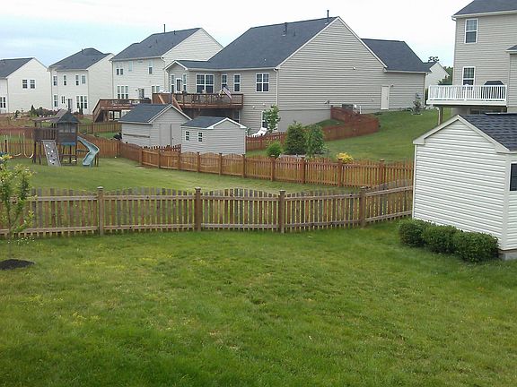3rd image of 16 Charter Gate Dr
