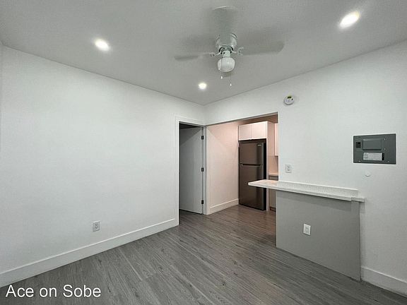 4th image of 2034 SW 3rd Ave W #W3