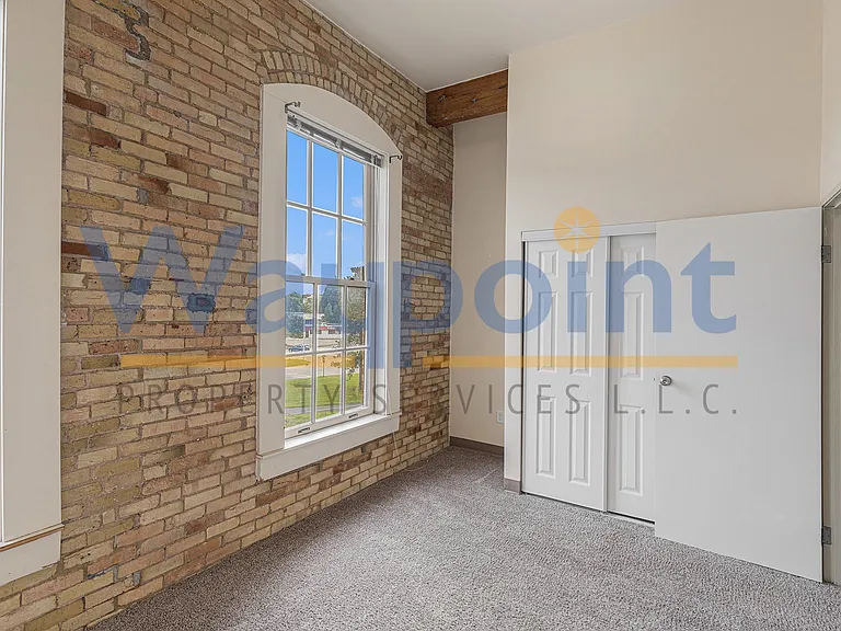 101 S Front St #111 — Photo 5