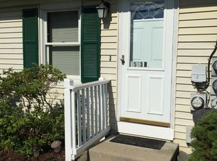 1533 E Main Rd #B, Portsmouth, RI 02871