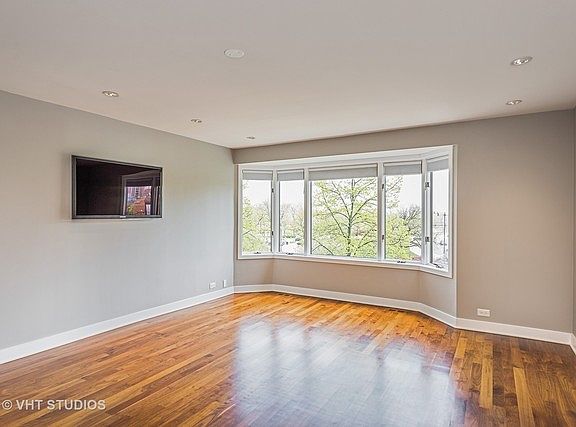 5th image of 1720 N La Salle St #21