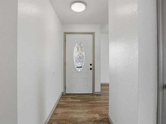 4th image of 117 SW 6th St