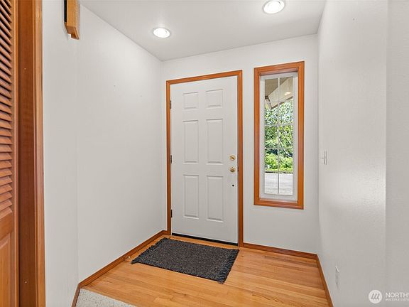 5th image of 1620 Prospect Street
