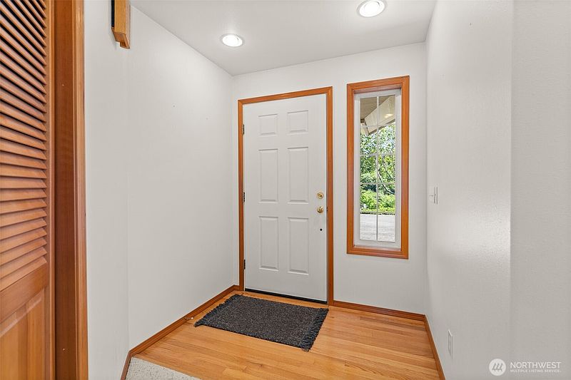 5th image of 1620 Prospect Street