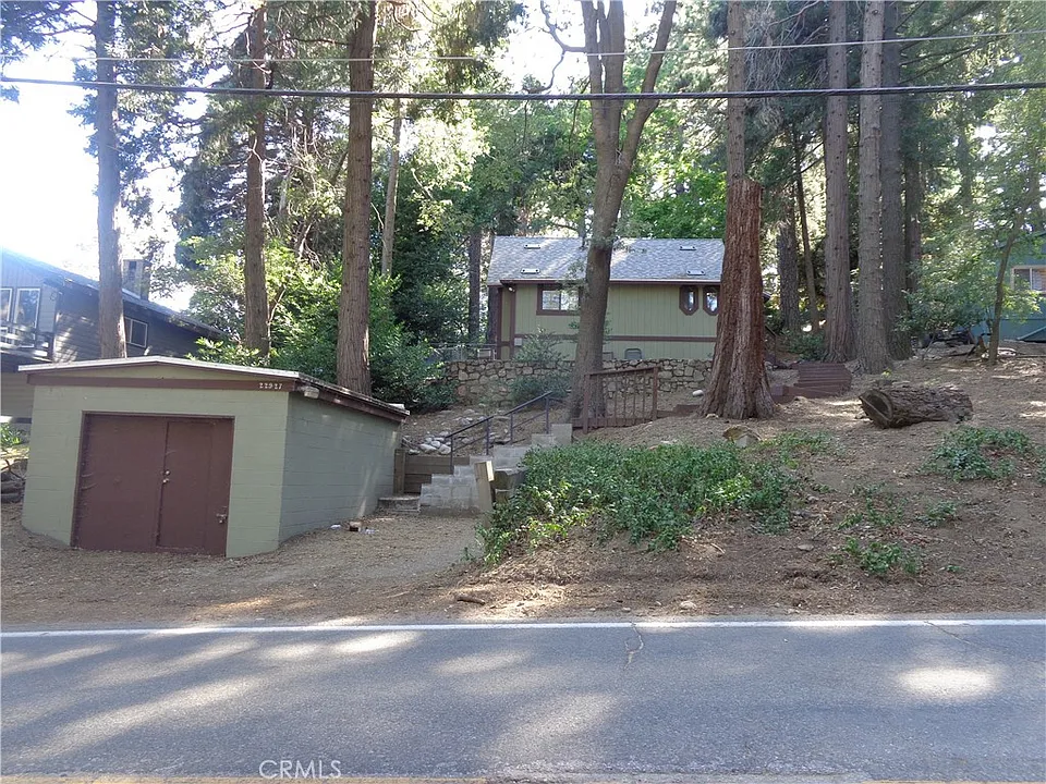 22927 Crest Forest Dr