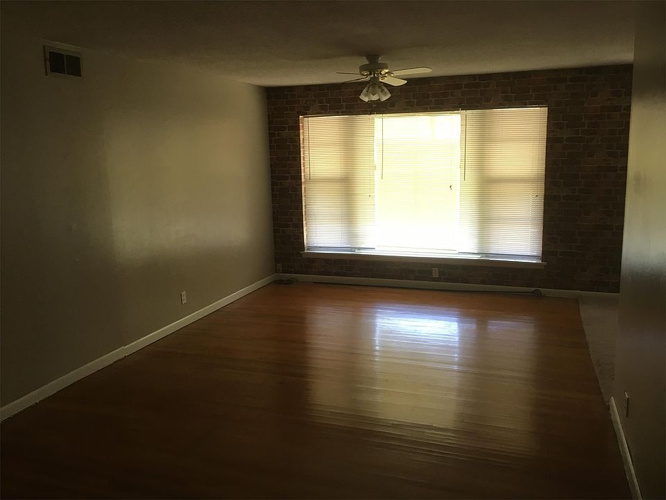 2nd image of 510 S 108th East Ave