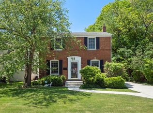 524 Warren Ave, Park Ridge, IL 60068