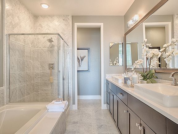 Residence 2 - Master Bathroom