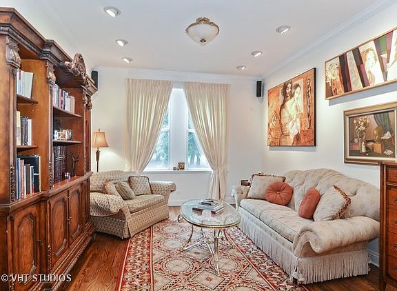 2nd image of 4026 N California Ave #1