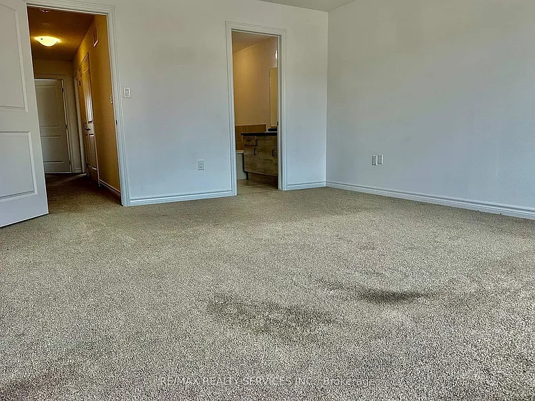 461 Blackburn Dr #22 — Photo 20