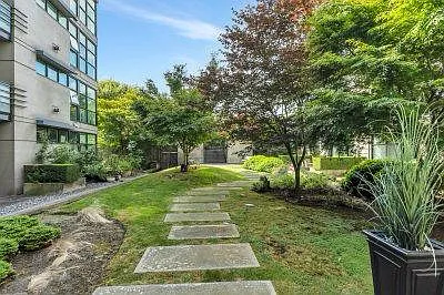 8988 Hudson St #504 — Photo 3