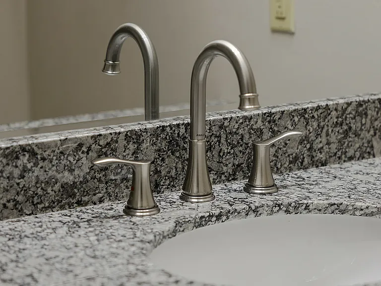 Court Place Townhomes — Photo 21