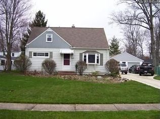 228 Berkshire Rd, Avon Lake, OH 44012