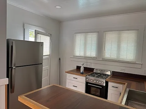 3021 Xenia St N — Photo 3