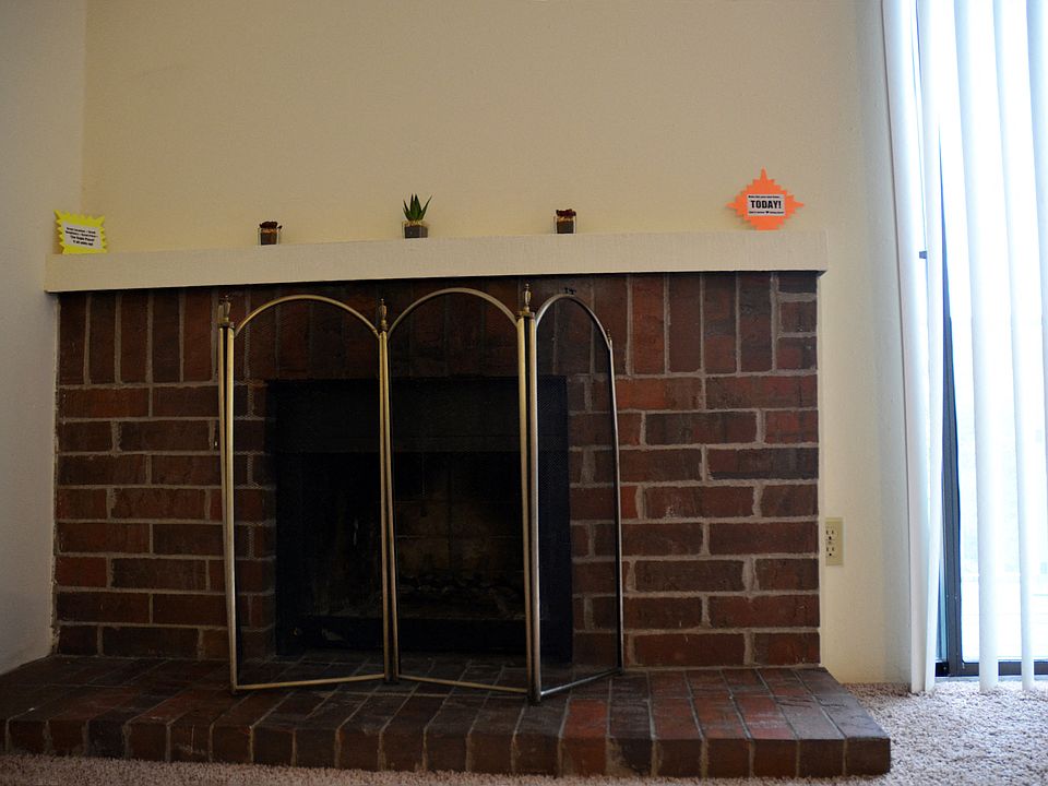 2 Bedroom Fireplace