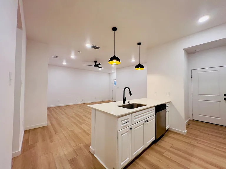 5813 Urbana Pl — Photo 8