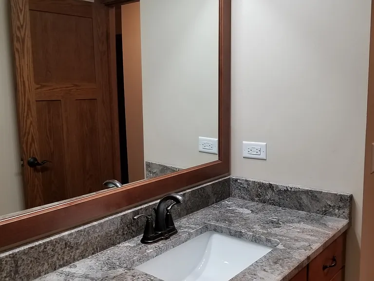 723 Greenwood Rd — Photo 12