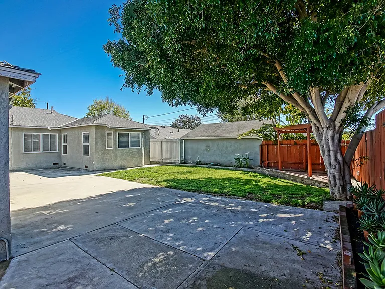 2911 Blaisdell Ave — Photo 5